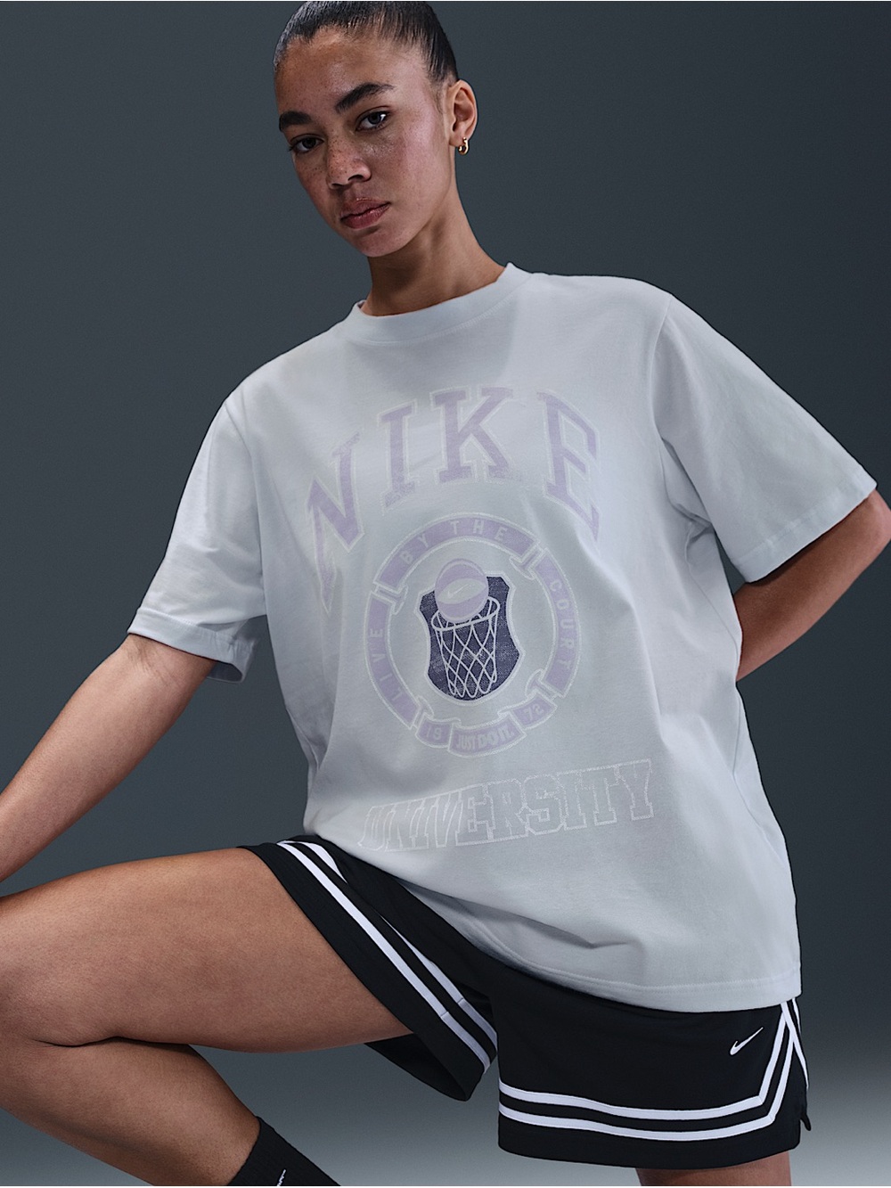 Nike Women’s Essential University Graphic T-Shirt NWT
